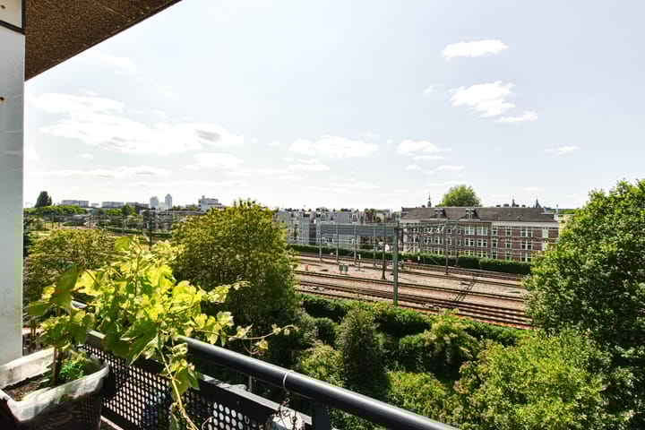 Foto 20 van Celebesstraat 42-D