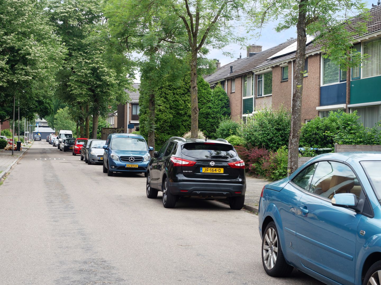 Photo 29 of Balladestraat 12