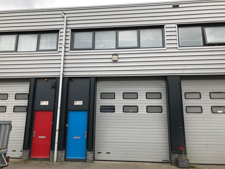 Kempenbaan 27-E, Rijen