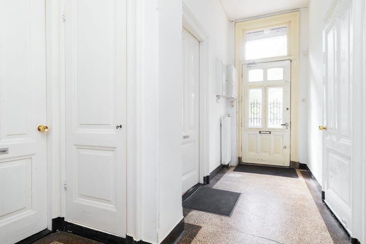 Foto 7 van Burgemeester Bloemersstraat 32