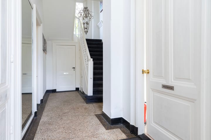 Foto 8 van Burgemeester Bloemersstraat 32