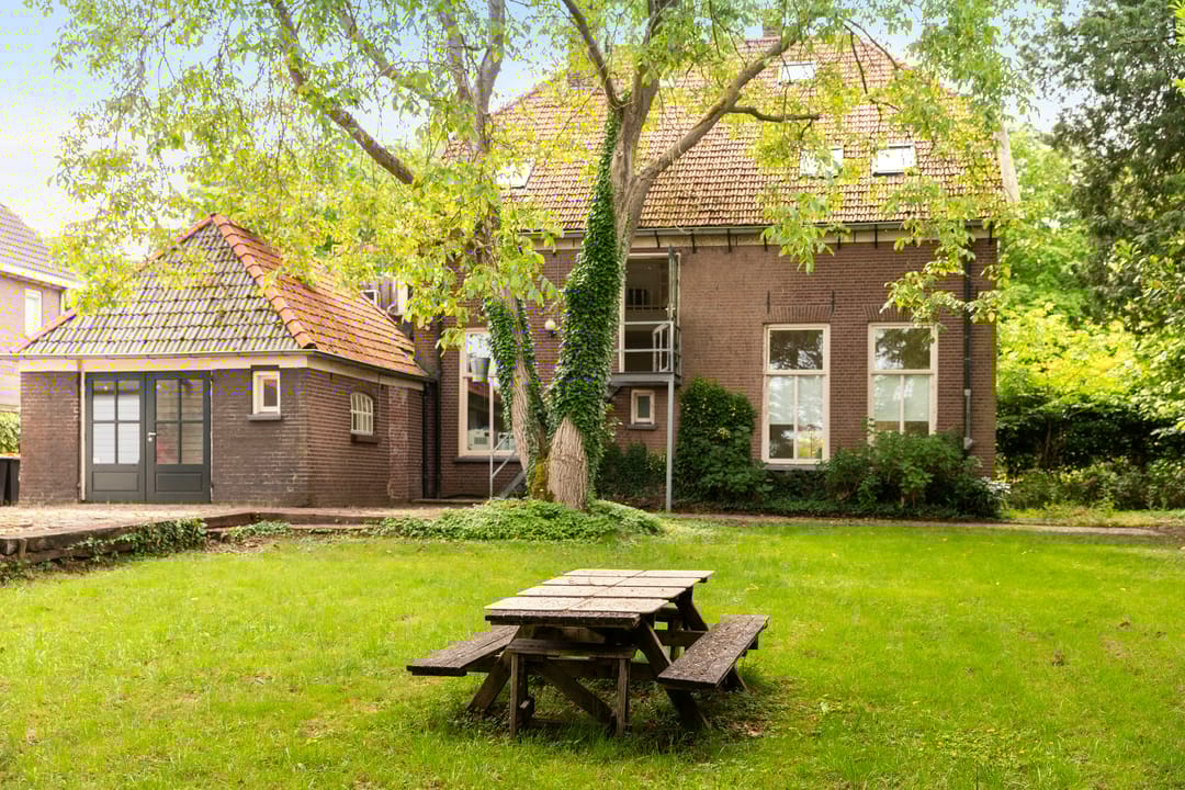 Foto 23 van Burgemeester Bloemersstraat 32