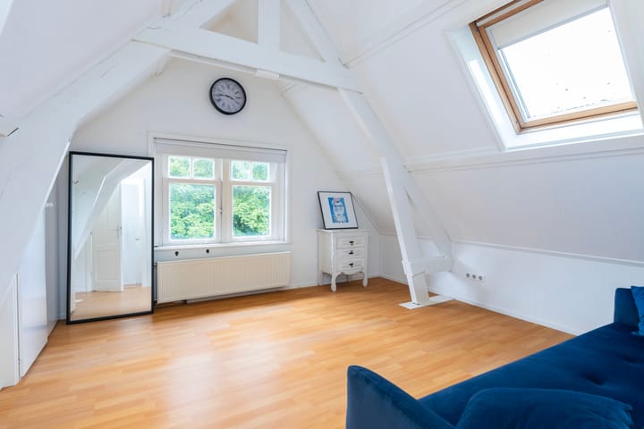 Foto 41 van Burgemeester Bloemersstraat 32