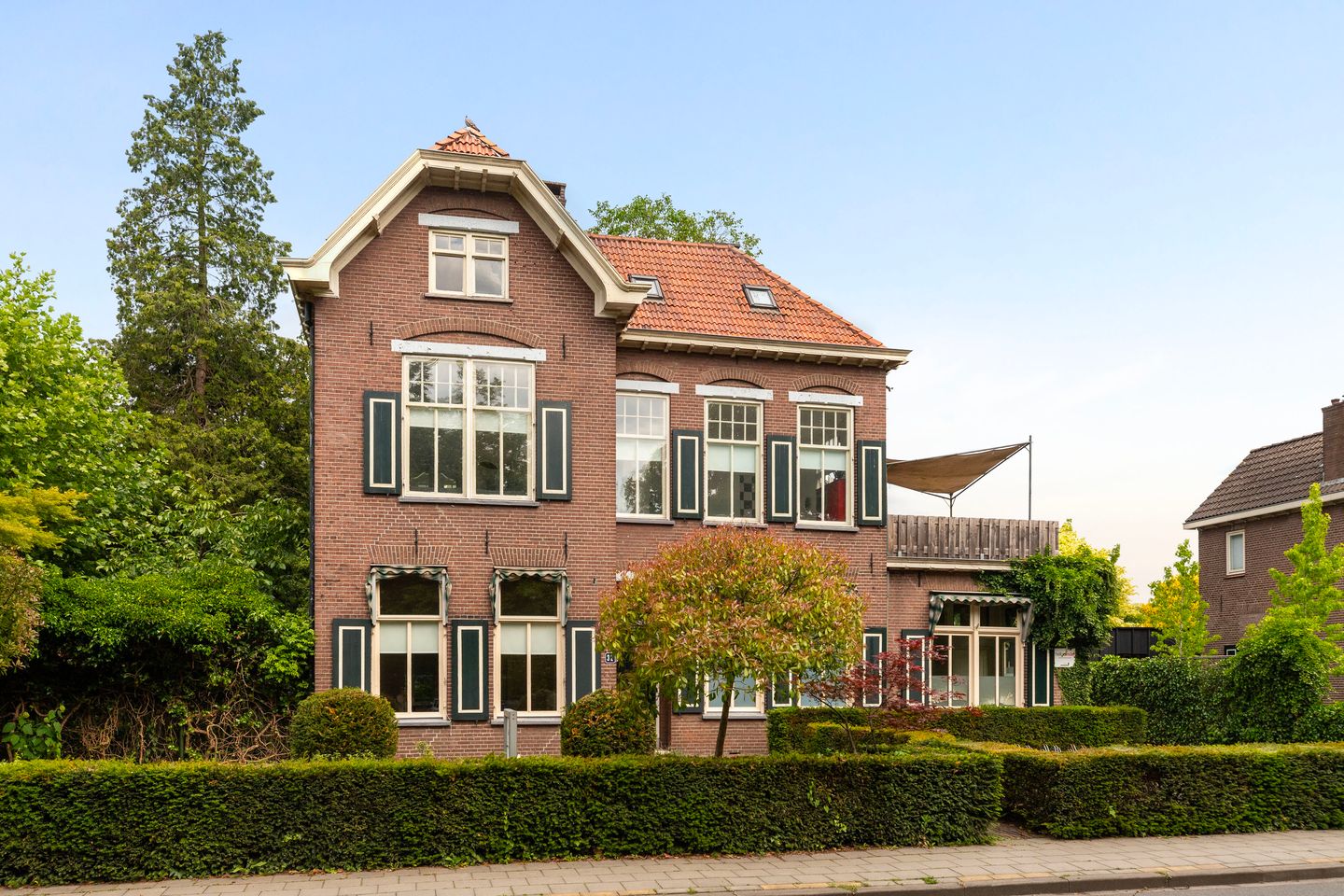 Foto 44 van Burgemeester Bloemersstraat 32