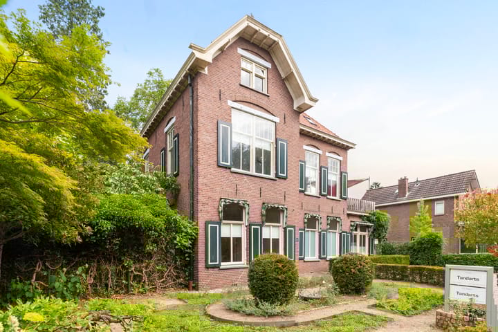 Foto 45 van Burgemeester Bloemersstraat 32