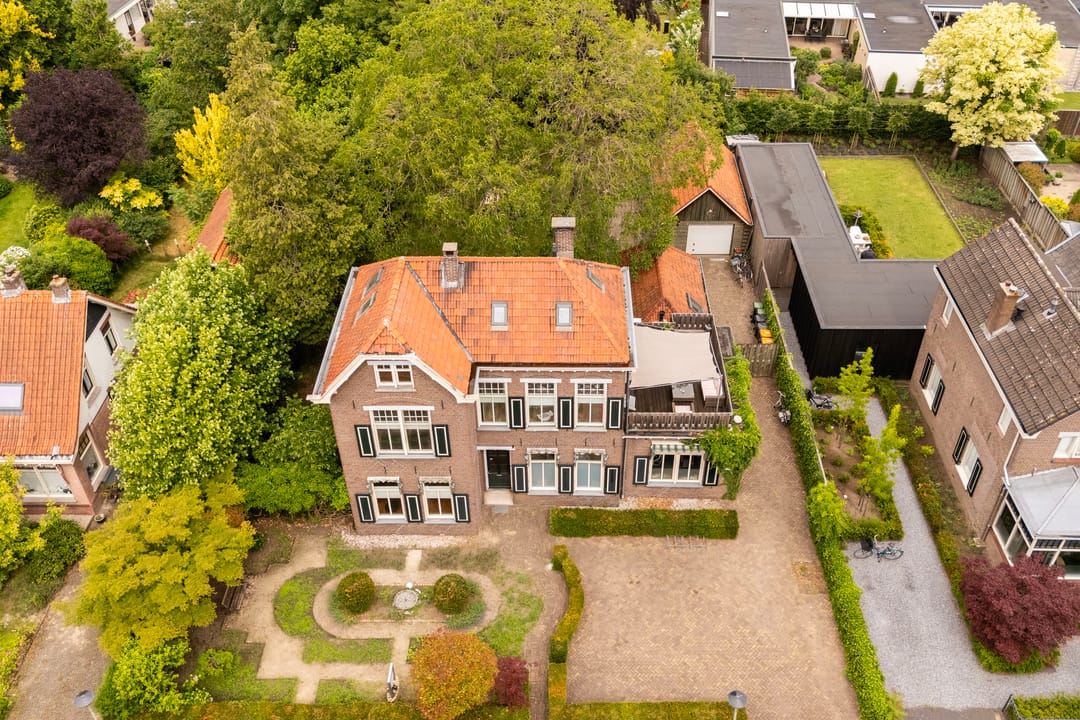 Foto 47 van Burgemeester Bloemersstraat 32