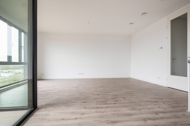 Photo 2 of Dudokstraat 76