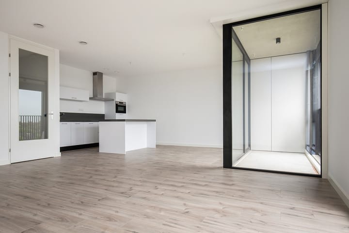 Photo 4 of Dudokstraat 76