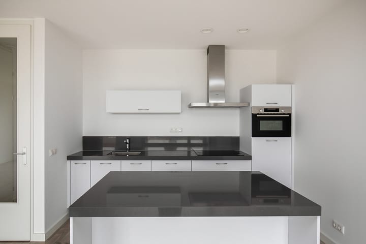 Photo 5 of Dudokstraat 76