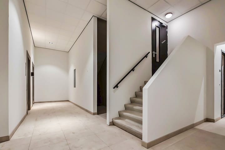 Photo 8 of Dudokstraat 76