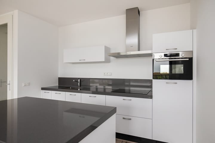 Photo 15 of Dudokstraat 76