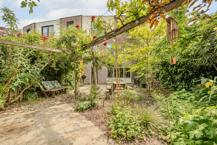 Foto 33 van Rosa Spierplantsoen 125