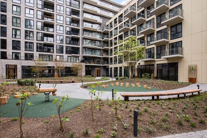 Photo 37 of Dudokstraat 76