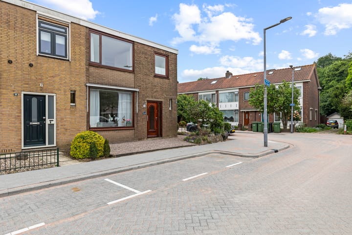 Foto 7 van Van Zyll de Jongstraat 98