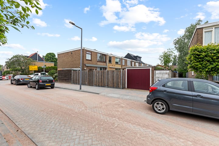 Foto 9 van Van Zyll de Jongstraat 98