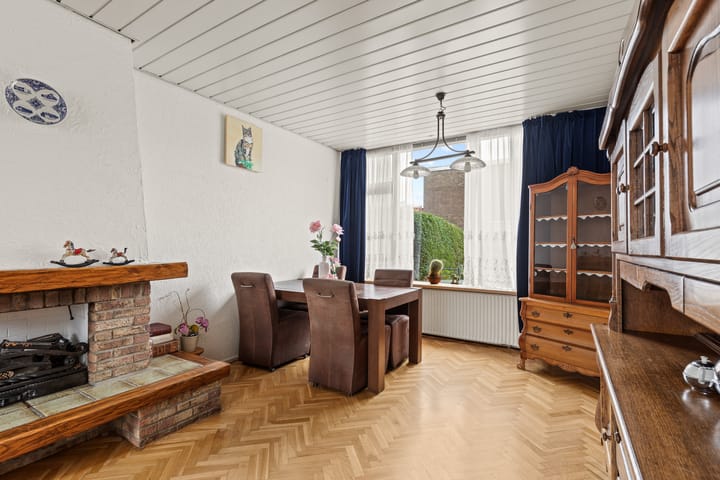 Foto 17 van Van Zyll de Jongstraat 98