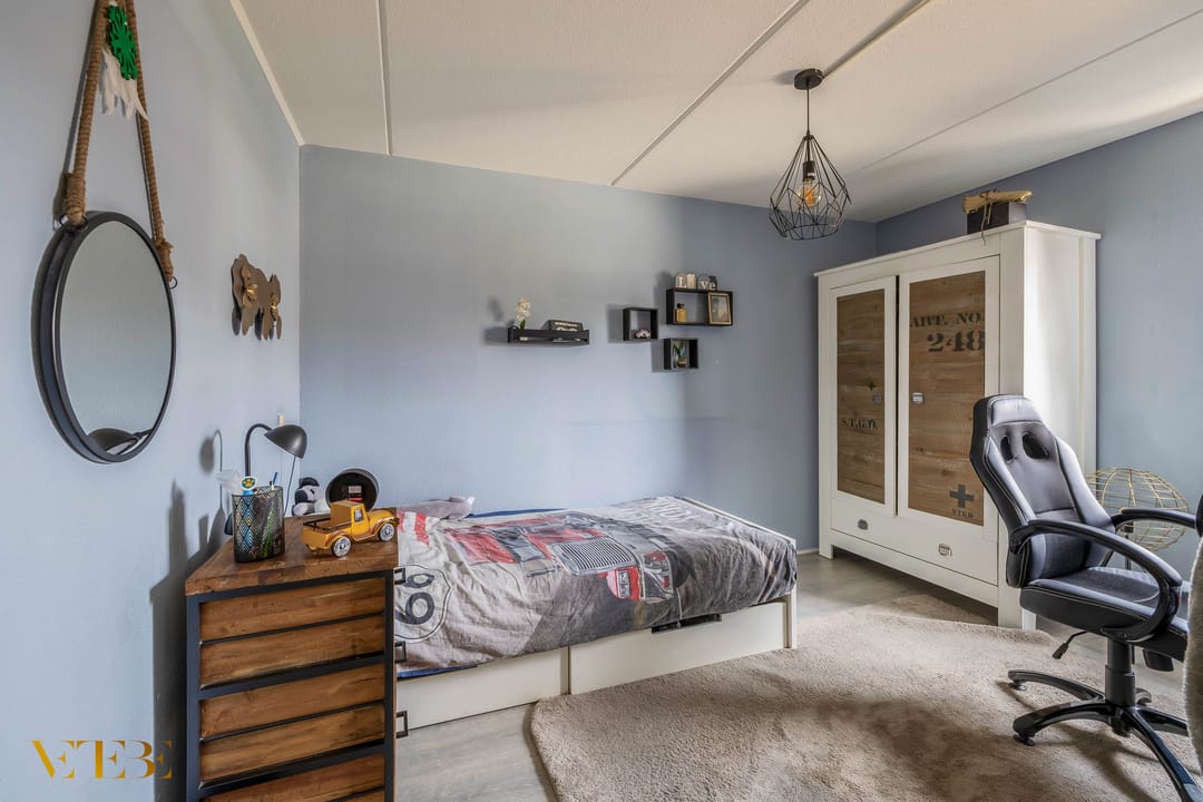 Photo 13 of Julianastraat 44