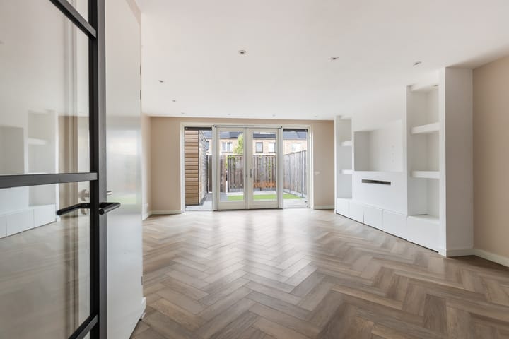 Foto 9 van Pieter de Hoochstraat 10