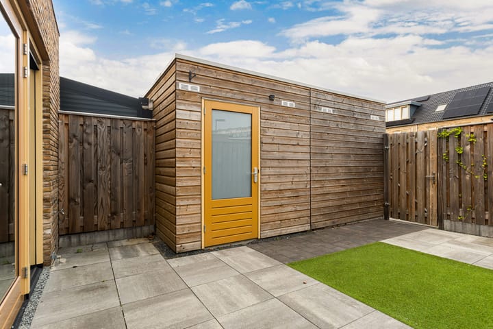 Foto 23 van Pieter de Hoochstraat 10