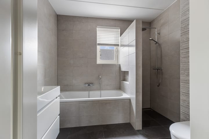 Foto 37 van Pieter de Hoochstraat 10