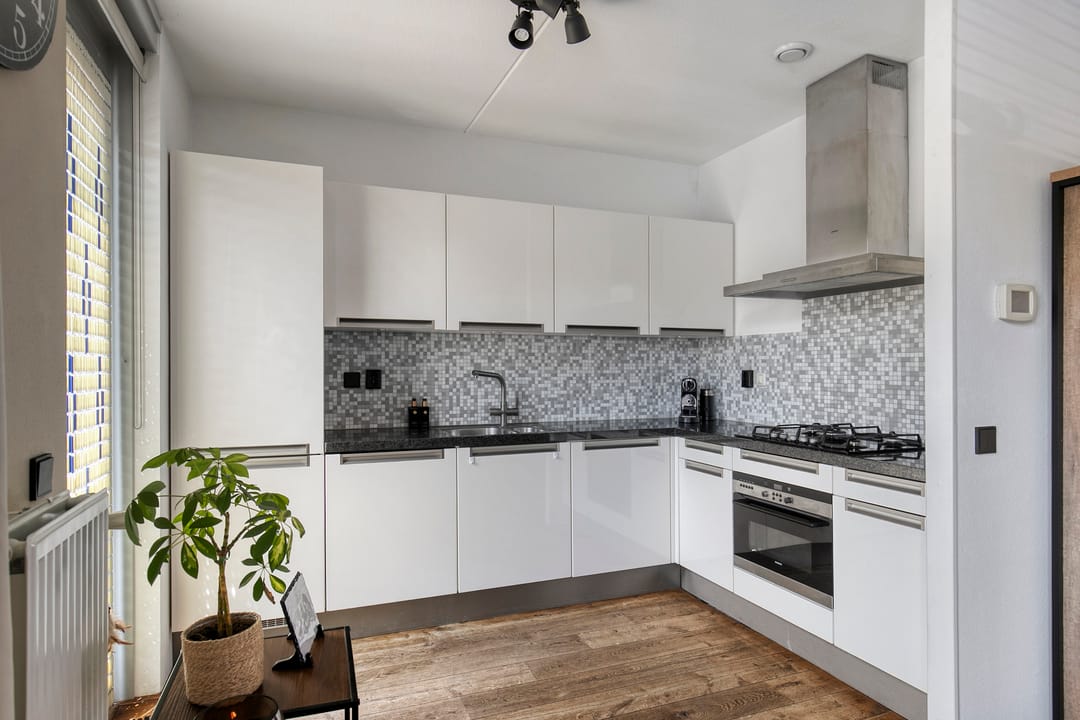 Foto 11 van Molstraat 10