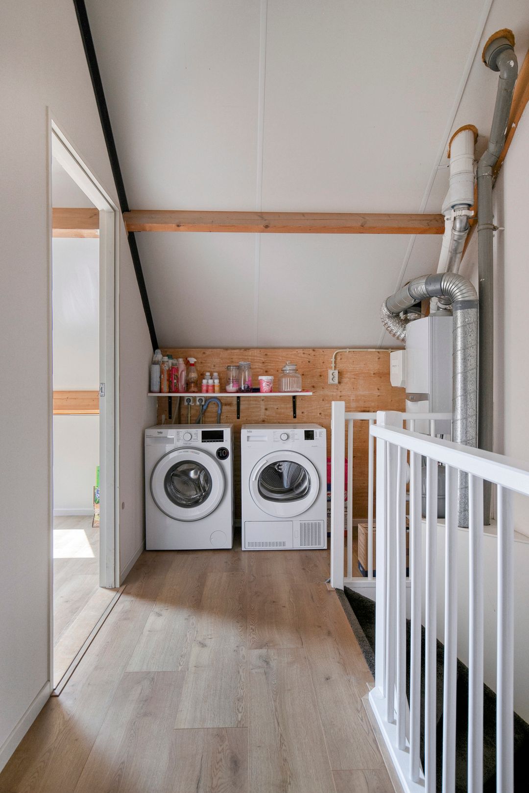 Foto 28 van Molstraat 10