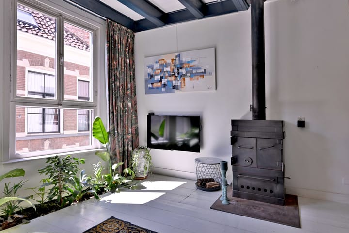 Photo 24 of Bergstraat 15