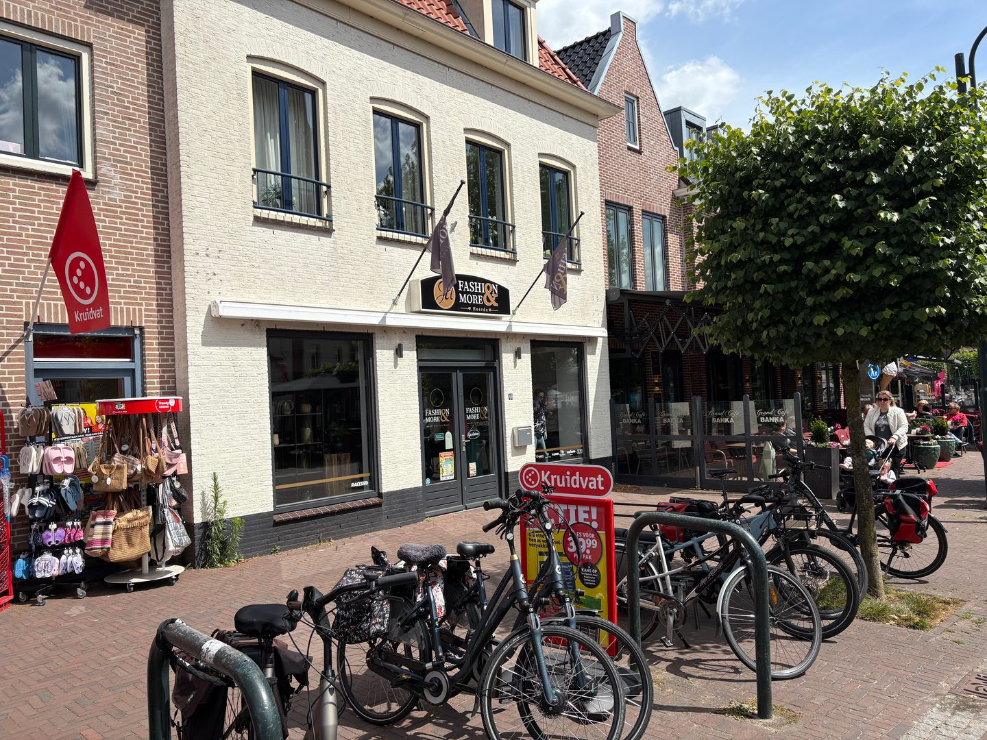 Bekijk foto 1 van Dorpsstraat 40