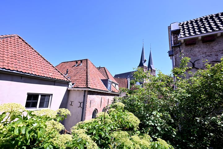 Photo 38 of Bergstraat 15