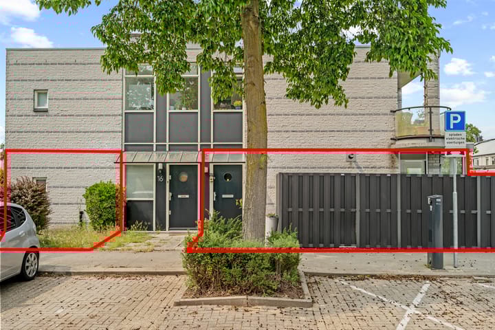 Photo 1 of Pedro Luis Briónstraat 18