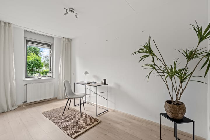 Photo 22 of Pedro Luis Briónstraat 18