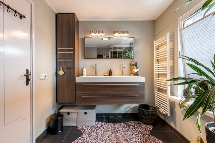 Foto 23 van Tweede Parallelweg 8-D