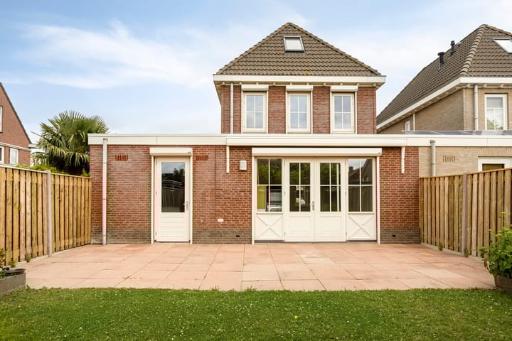 Foto 3 van Van Overveststraat 6