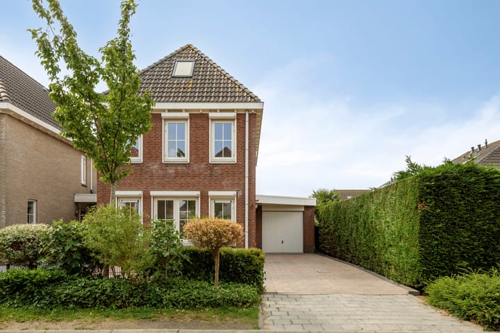 Foto 5 van Van Overveststraat 6