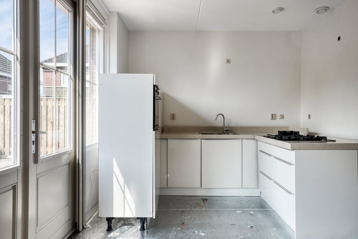 Foto 14 van Van Overveststraat 6