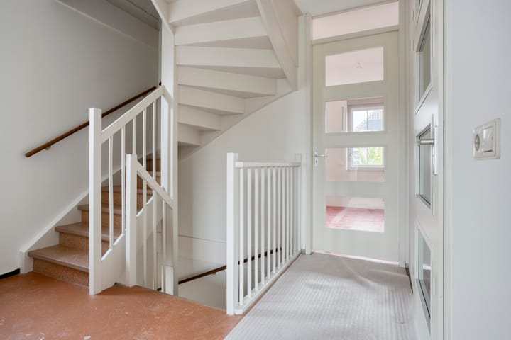 Foto 16 van Van Overveststraat 6