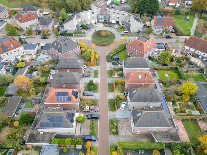 Foto 35 van Van Overveststraat 6