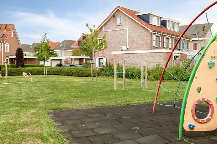 Foto 37 van Van Overveststraat 6