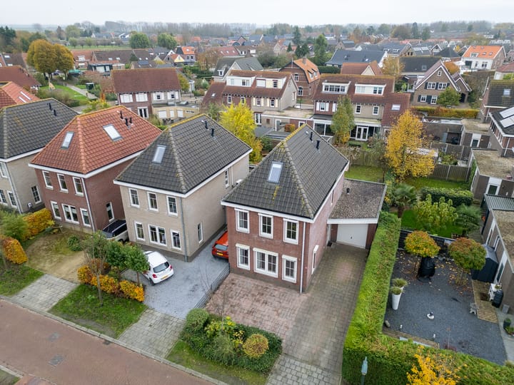 Foto 39 van Van Overveststraat 6