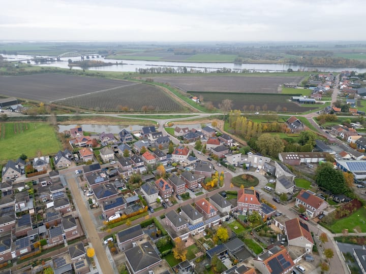 Foto 42 van Van Overveststraat 6