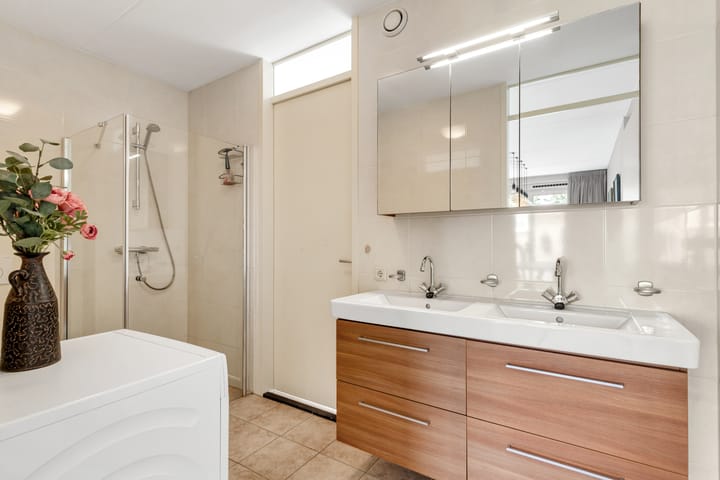 Photo 7 of Westerveenstraat 2-A