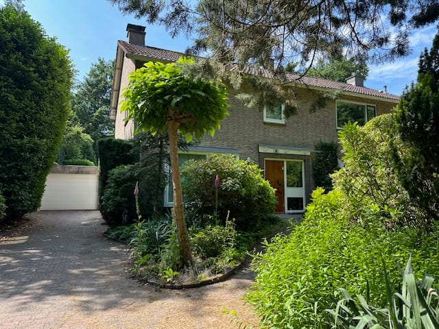 Foto 1 van Melvill van Carnbeelaan 94