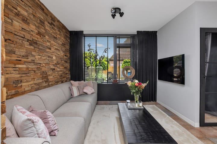 Foto 8 van Weegbree 130