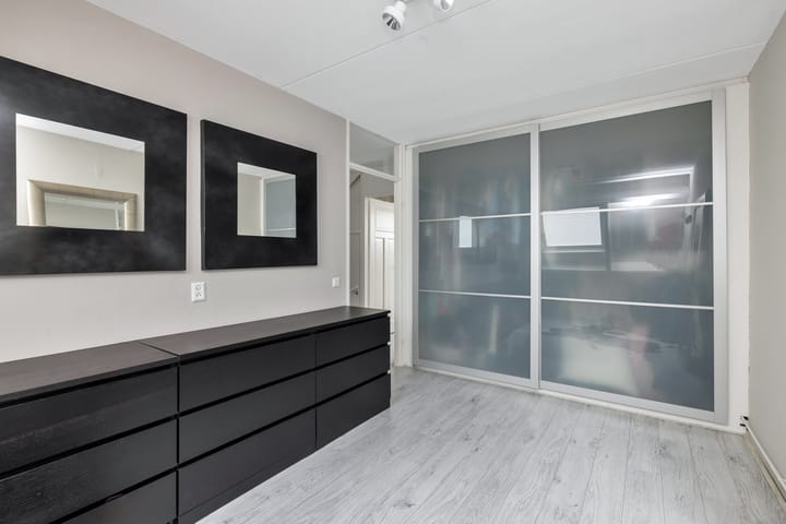 Foto 31 van Weegbree 130