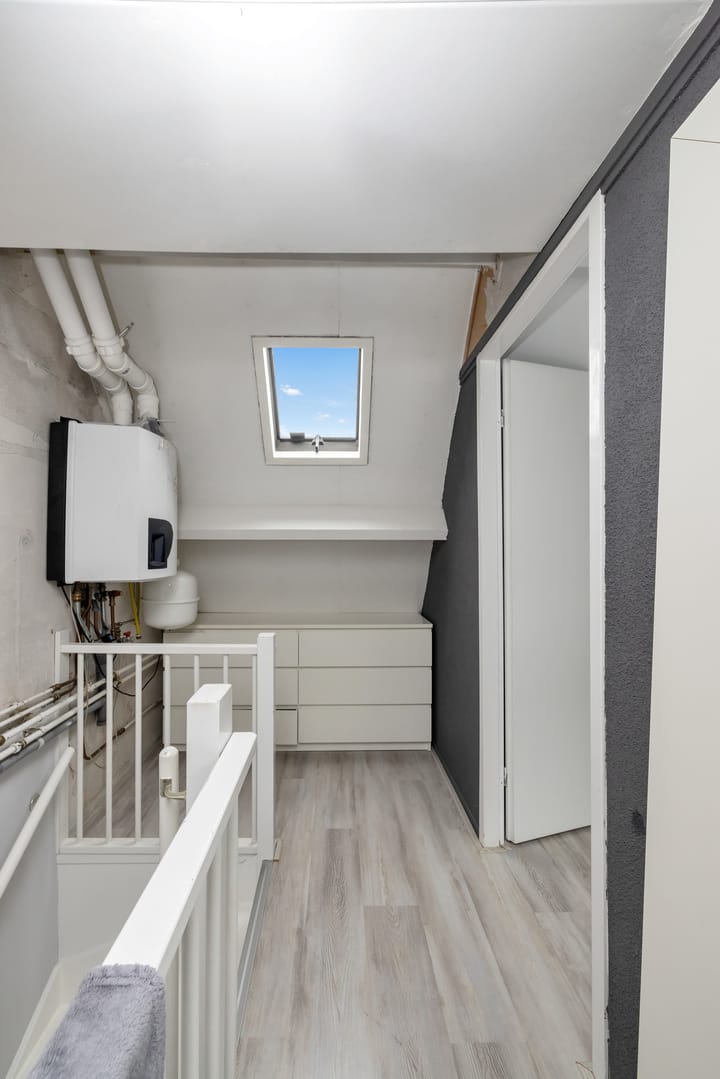 Foto 33 van Weegbree 130