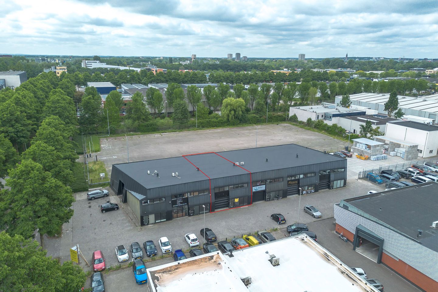 View photo 2 of Basicweg 11-C