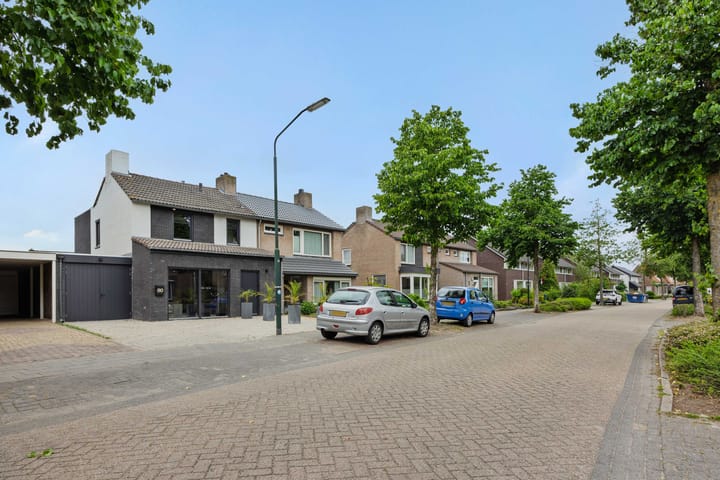 Foto 45 van Braakven 90