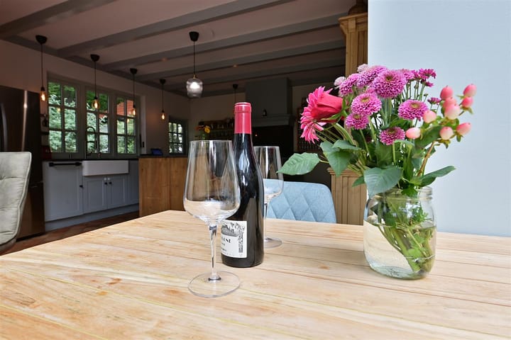 Photo 10 of Nieuw-Loosdrechtsedijk 10