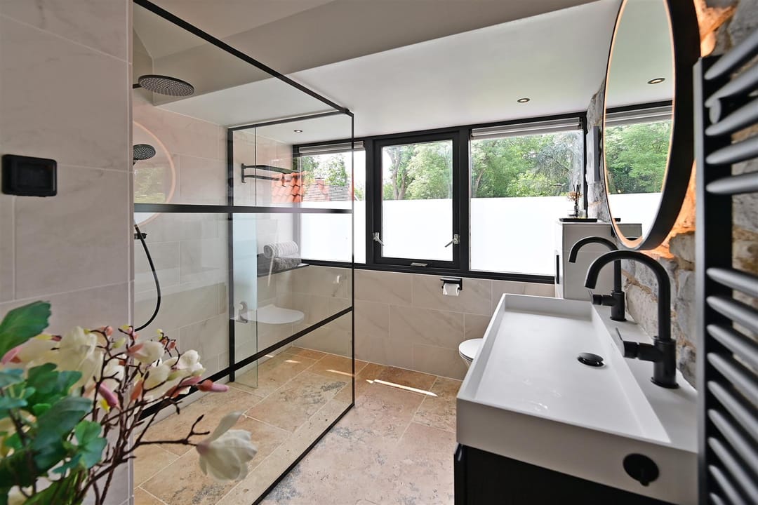 Foto 28 van Nieuw-Loosdrechtsedijk 10