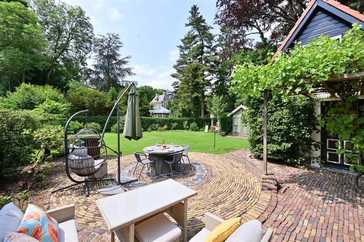 Photo 34 of Nieuw-Loosdrechtsedijk 10